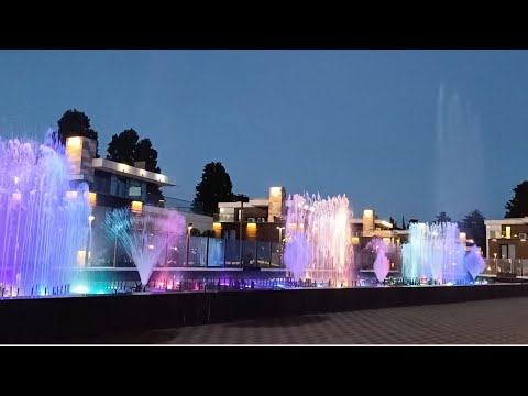 Видео: Отдых в Адлере,Сириус 2024/Погода и море🔥🌊/Наша любимая столовая/Поющий фонтан👍