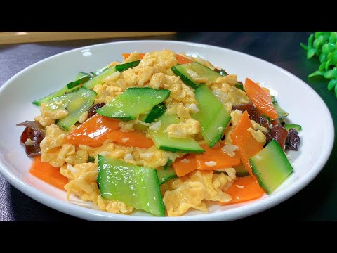 Видео: Овощной яичница с огурцом за 3 шага! Легкий, питательный и очень вкусен с рисом