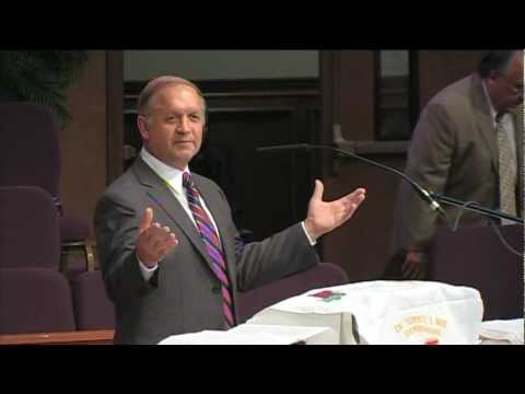 Видео: Виктор Лукьянов - Омовение ног