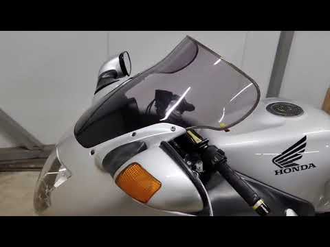 Видео: Honda CBR1100XX Blackbird 2003г.
