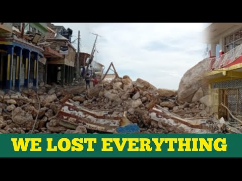 Видео: Боль и горе. Владельцы бизнеса в Блэк-Ривер плачут после того, как ураган Мелисса уничтожил магаз...