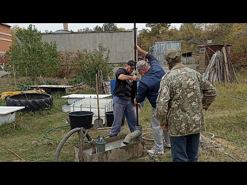 Видео: Скважина под горой! Сравнение воды в скважине и колодце!