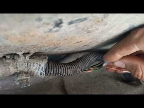 Видео: Ниссан Патфаиндер,не работает АБС. Ищем обрыв в проводке