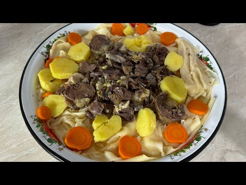 Видео: БЕШБАРМАҚ - ұлттық тағам! ЕТ АСУ. Бешбармақтың қамырын илеу оны жаю техникалары.