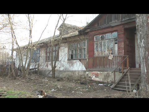 Видео: Аварийный барак в пос.Октябрьский Киреевского района