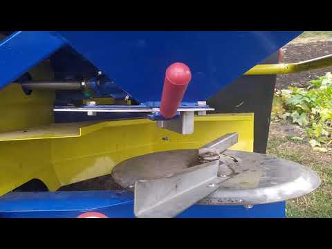 Видео: Нове придбання РМД-1000 "Урожай" від Ореховсельмаш