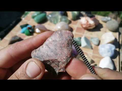 Видео: камни для начинающих резчиков 3