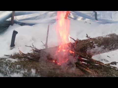 Видео: Вигвам из строительного тента