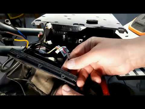 Видео: SEGWAY P65. Замена родной АКБ на АКБ от P100S. (отвратительное качество звука).