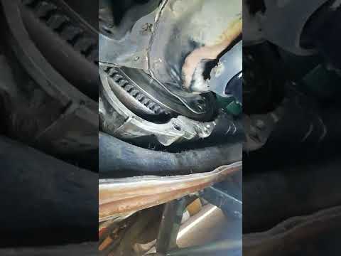 Видео: как снять АКПП на митсубиси шариот