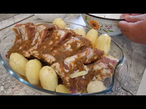Видео: Нежное мясо в луково соевом маринаде с картошечкой