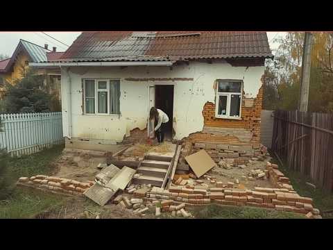 Видео: Молодая мама с сыном обновляют старый дом, превращая его в уютный | От начала до конца