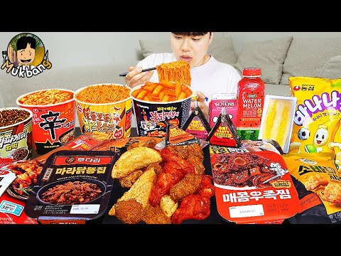 Видео: ASMR MUKBANG небольшой магазин, острый рамэн, хот-доги, кимбап, ттеокбокки !! Корейский магазин