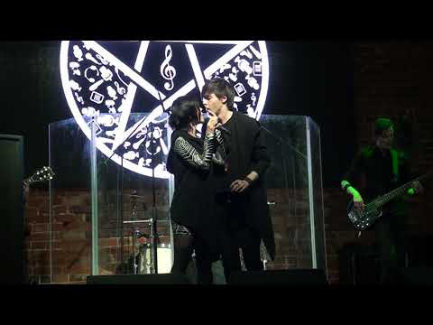 Видео: Александр Казьмин, Вера Свешникова "You're the One That I Want" 09.03.19