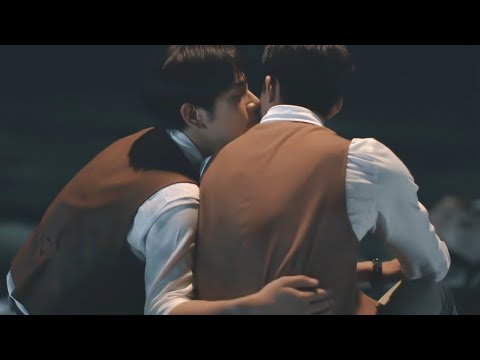 Видео: Когда он снова видит любимого человека спустя много лет, он все равно чувствует волнение!