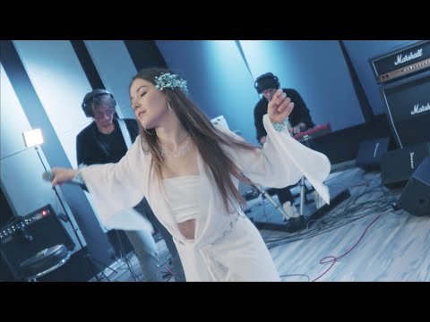 Видео: tAISh - с января, на ручки (Studio live in Animaton)