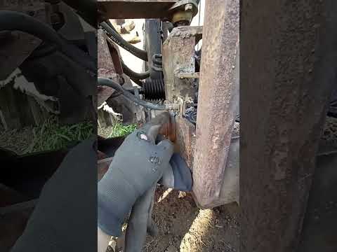 Видео: Узел перелома погрузчика,он же усилитель и ограничитель 