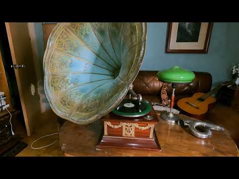 Видео: Слушаем граммофон  "Калитка"  Е  Наровская  Оригинальная запись