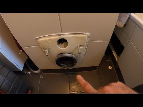 Видео: Kempinger 391. Накипь за унитазом вызывает периодические засоры. Выбыл с Воллмаром