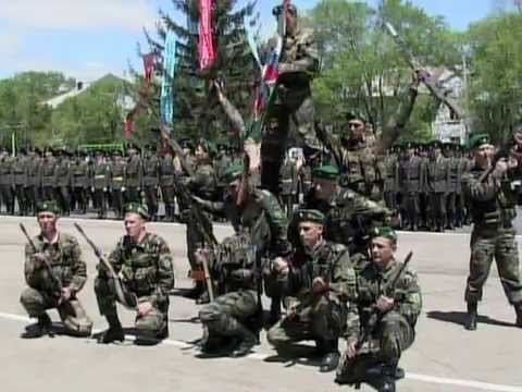 Видео: День пограничника на площади п Пограничного 2007г Видео без комментариев