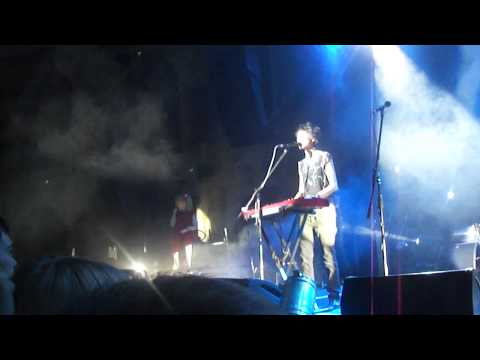 Видео: Земфира. Уфа 2011. Самолет