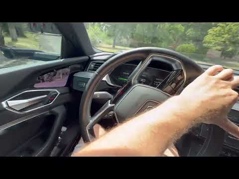 Видео: Audi E-tron 2021 Двигун втомився на 29 тисячах?!