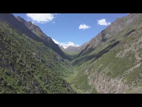 Видео: Кыргызстан, ущелье Ак-Су. Kyrgyzstan, Ak-Su Gorge.