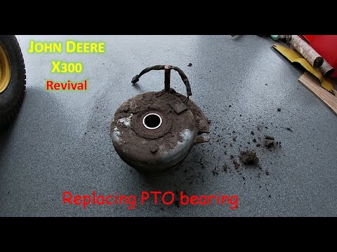 Видео: Ремонт подшипника муфты отбора мощности John Deere X300