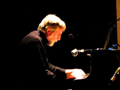 Видео: Владимир Мартынов - Этюд "На пришествие героя"