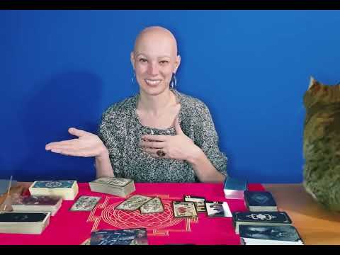 Видео: Вертикаль Таро онлайн: Что было, что есть и что будет в отношениях