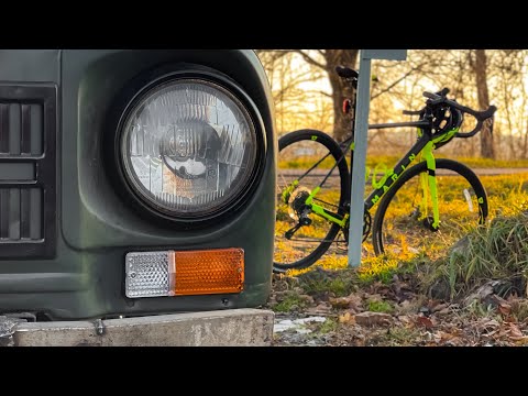 Видео: ЛУАЗ чи велосипед - хто швидший? Офроуд на Волинянці. Перегони.