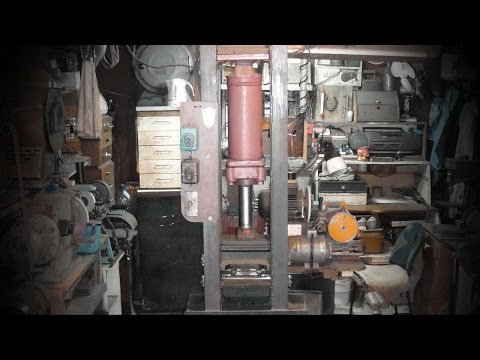 Видео: Самодельный гидравлический ковочный пресс R2D2.