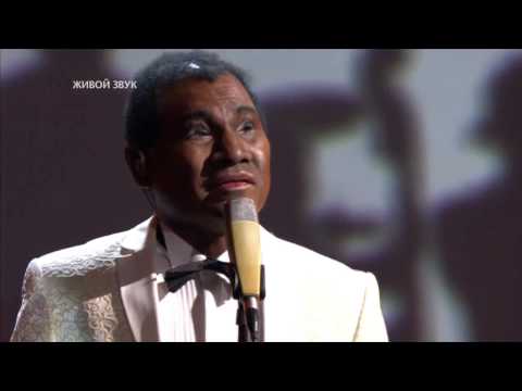 Видео: Батырхан Шукенов – Louis Armstrong Mack the Knife( шоу "Один в один" )