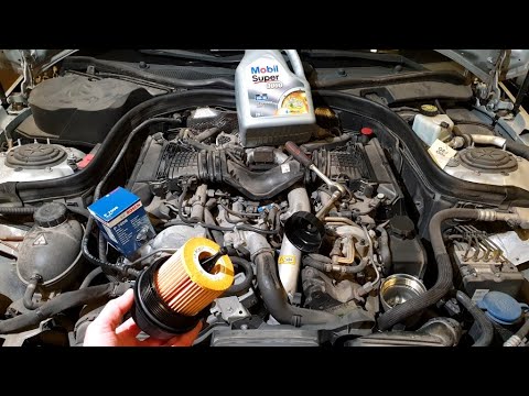 Видео: Замена масла Mercedes W212/3.0 CDI