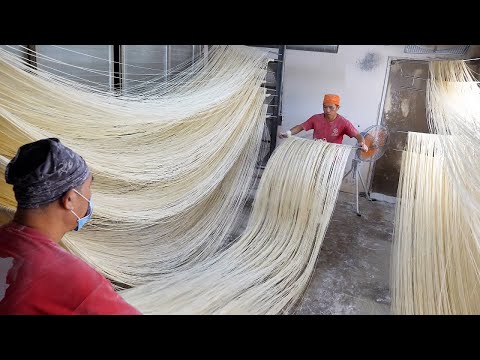 Видео: ЛУЧШАЯ азиатская уличная еда в 2023 году