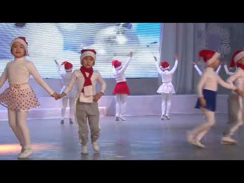 Видео: "Новогодняя картинка"  ансамбль "Вдохновение"