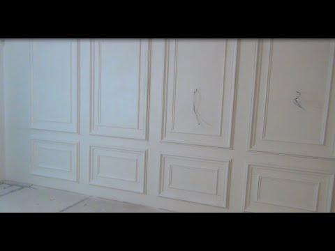 Видео: Лепнина, монтаж гипсовых молдингов с декоративными элементами.