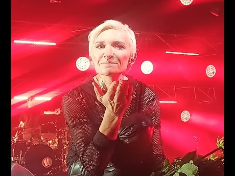 Видео: концерт Диана Арбенина Ночные Снайперы Астана 27.11.2022