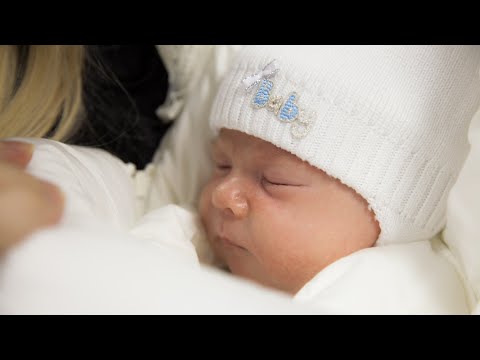 Видео: Выписка из роддома🤍 #сын #выписка #выпискаизроддома #старшийсын