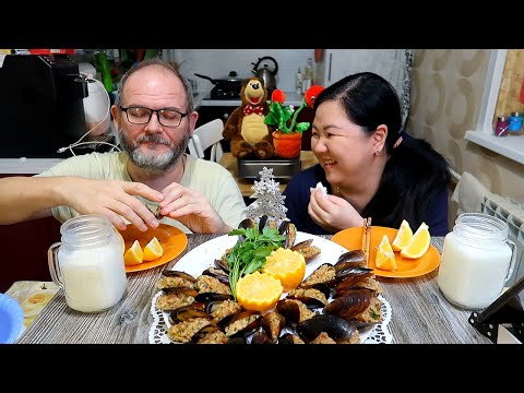 Видео: Мукбанг Мидии долма / Какие вкусняшки мы ели в других странах и что еще надо попробовать / Mukbang