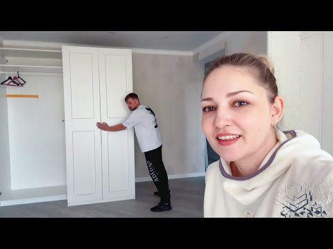 Видео: ВЛОГ Новые ОБОИ наклеены ! Ремонт в нашей квартире на море в Анапе ! Алиса купила ПИДЖАК !