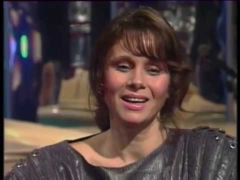 Видео: "Бомонд". Любовь Полищук и Альберт Филозов.