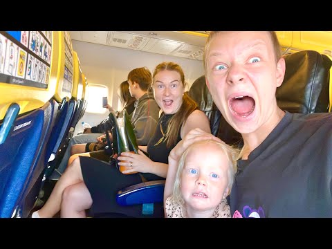 Видео: Чистим бассейн и улетаем на море. Ника Лайф