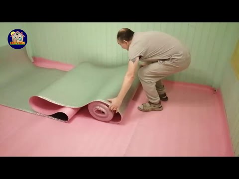 Видео: Как я утепляю дачные деревянные полы фольгированной подложкой в два слоя. DIY & DACHA. №136