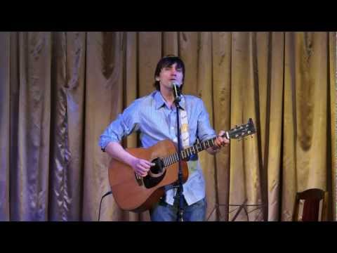 Видео: Песни В.С. Высоцкого поет Максим Ермачков