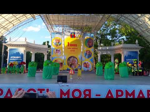 Видео: Танец "Волшебная полянка"! 1 июня. Детский сад #3