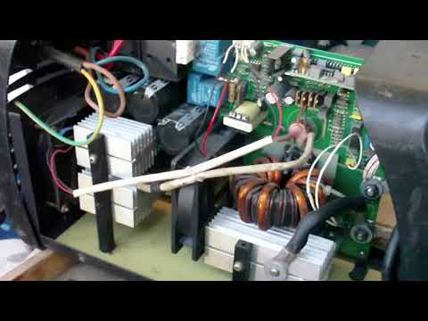 Видео: Обзор Тестирование сварочного инвертора Луч Профи MMA-300