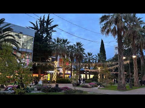 Видео: Центр Сочи: набережная на закате