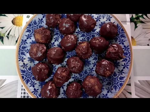 Видео: БИСКВИТЕНИ БОНБОНИ С ШОКОЛАД