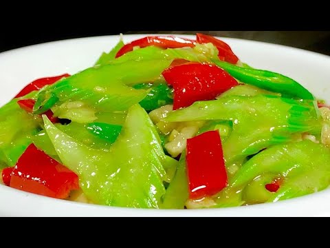 Видео: Шеф-повар отеля научит вас советам по жарке сельдерея: горшок по